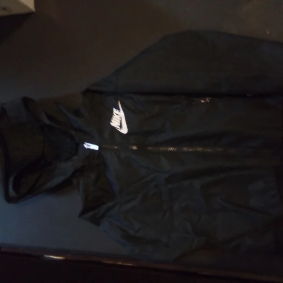 Nike windbreaker - Picture 3 of 3